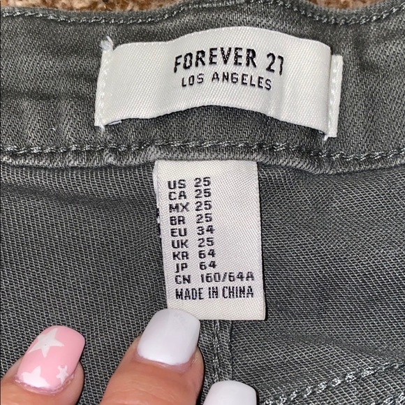 Army green denim shorts - Picture 3 of 3